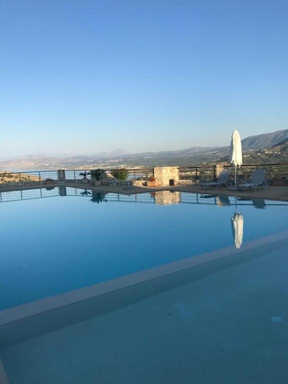 Grosses Haus Mit Traumhaftem Ausblick Apartment Georgioupoli Luaran gambar