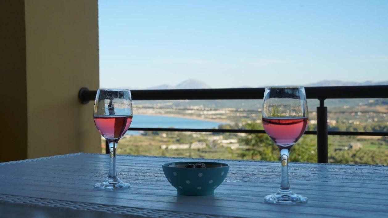 Grosses Haus Mit Traumhaftem Ausblick Apartment Georgioupoli Luaran gambar