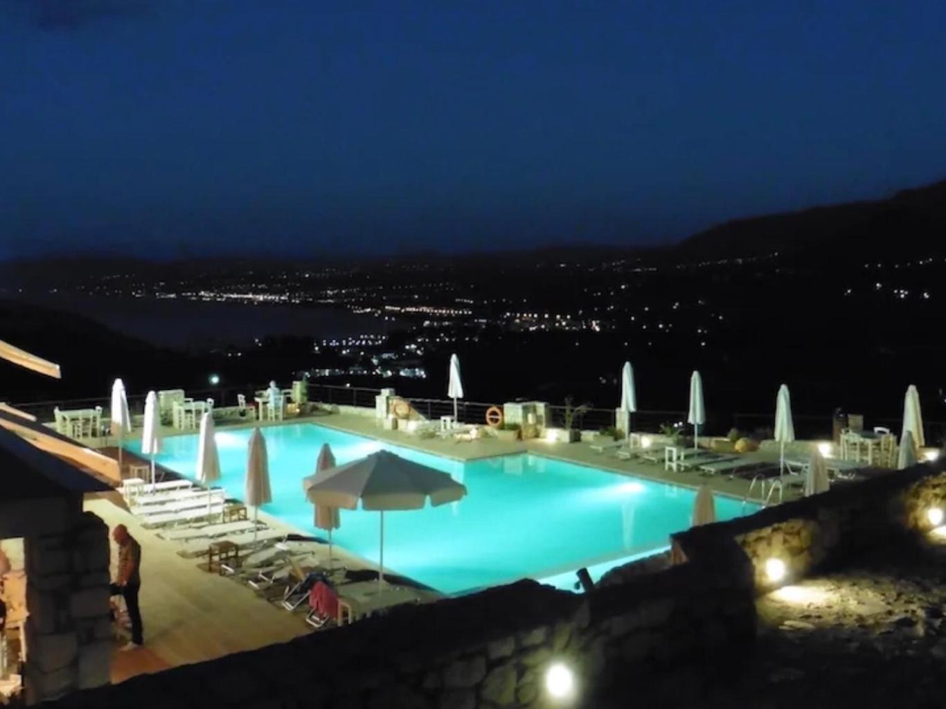 Grosses Haus Mit Traumhaftem Ausblick Apartment Georgioupoli Luaran gambar